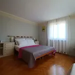 Bm Pensión 3*